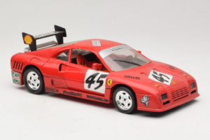 Ferrari 288 GTO Evoluzione #45 Röd Revell 1:18 48820 Metall — bild 6 av 8
