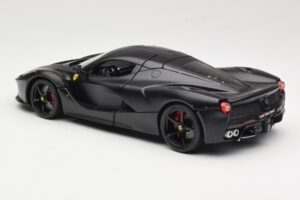 Ferrari LaFerrari F150 Matte Black Bburago 1:18 18-16901BK Metall — bild 7 av 8