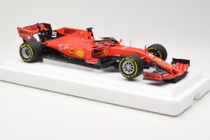 Ferrari SF90 #5 S. Vettel Australian GP 2019 BBR 1:18 BBR191805DIE Resin — bild 4 av 6