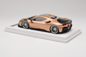 Ferrari SF90 Novitec Guld Silver Rand IVY 1:18 REMC028 Resin — bild 5 av 7