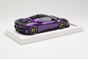 Ferrari SF90 Stradale Novitec Purple Metallic IVY 1:18 REMC021 Resin — bild 3 av 7