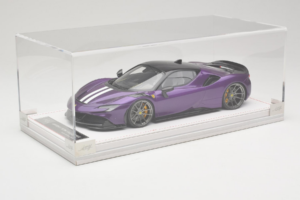Ferrari SF90 Stradale Novitec Purple Metallic IVY 1:18 REMC021 Resin — bild 6 av 7
