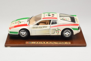 Ferrari Testarossa Italia 90 Vit Bburago 1:18 3059-W1 Metall