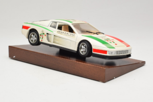 Ferrari Testarossa Italia 90 Vit Bburago 1:18 3059-W1 Metall — bild 7 av 8