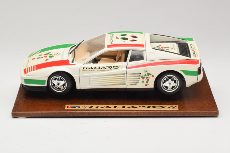 Ferrari Testarossa Italia 90 Vit Bburago 1:18 3059-W1 Metall