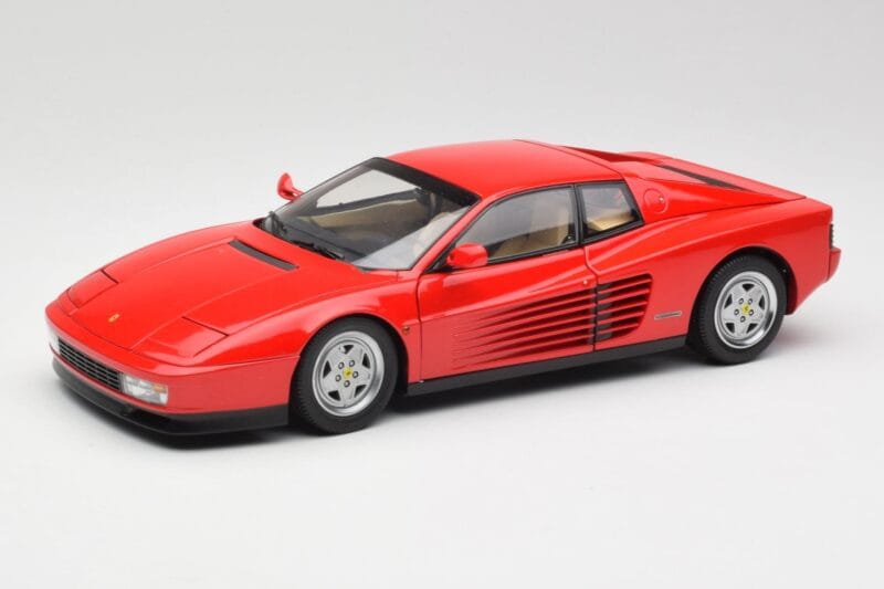 Ferrari Testarossa Röd Kyosho 1:18 08422R Metall