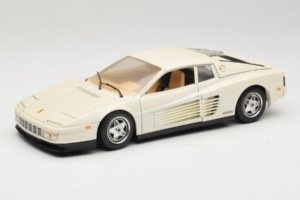 Ferrari Testarossa Vit Bburago 1:18 3019-W1 Metall
