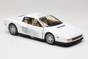 Ferrari Testarossa Vit Miami Vice Hot Wheels 1:18 P9904 Metall — bild 4 av 6
