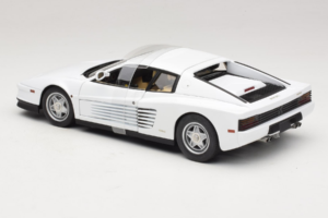 Ferrari Testarossa Vit Miami Vice Hot Wheels 1:18 P9904 Metall — bild 5 av 6
