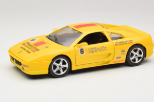 Ferrari F355 Berlinetta Racing Gul Solido 1:18 9009-Y1 Metall