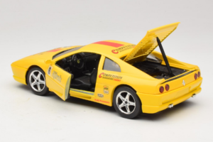 Ferrari F355 Berlinetta Racing Gul Solido 1:18 9009-Y1 Metall — bild 5 av 8