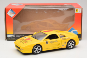 Ferrari F355 Berlinetta Racing Gul Solido 1:18 9009-Y1 Metall — bild 8 av 8