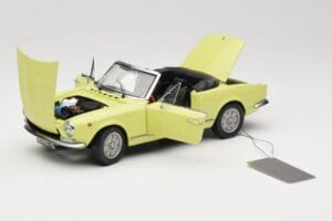 Fiat 124 Spider BS1 Gul Sun Star 1:18 4921 Metall — bild 2 av 8