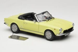 Fiat 124 Spider BS1 Gul Sun Star 1:18 4921 Metall — bild 6 av 8