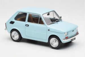 Fiat 126 Ljusblå MCG 1:18 MCG18415 Metall — bild 4 av 6