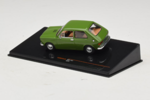 Fiat 127 Grön IXO 1:43 CLC607N Metall — bild 3 av 4