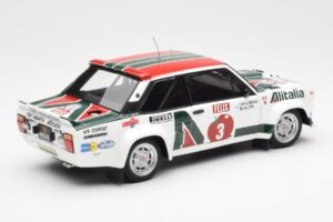 Fiat 131 Abarth #3 M. Alen / I. Kivimaki Winner Rally 1000 Lakes 1980 Kyosho 1:18 08376H Metall — bild 3 av 8