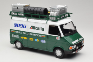 Fiat 242 Alitalia Rally Team Assistance With Trailer 1978 IXO 1:18 18CMC027WX Metall — bild 5 av 7