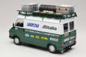 Fiat 242 Alitalia Rally Team Assistance With Trailer 1978 IXO 1:18 18CMC027WX Metall — bild 6 av 7