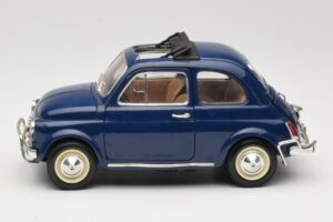 Fiat 500 L Blå Bburago 1:18 3327 Metall — bild 4 av 8