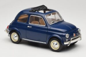 Fiat 500 L Blå Bburago 1:18 3327 Metall — bild 6 av 8
