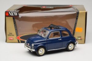 Fiat 500 L Blå Bburago 1:18 3327 Metall — bild 8 av 8
