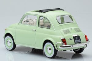 Fiat 500 L Ljusgrön Norev 1:18 187773 Metall — bild 5 av 6