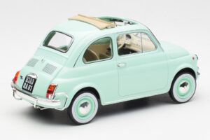 Fiat 500L Pastell Blå Norev 1:18 187777 Metall — bild 2 av 6