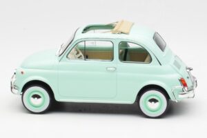 Fiat 500L Pastell Blå Norev 1:18 187777 Metall — bild 3 av 6