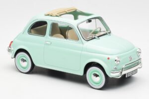 Fiat 500L Pastell Blå Norev 1:18 187777 Metall — bild 4 av 6