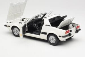 Fiat X1/9 Vit Minichamps 1:18 100121685 Metall — bild 5 av 8