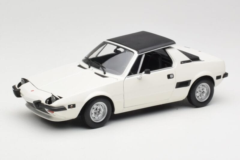 Fiat X1/9 Vit Minichamps 1:18 100121685 Metall