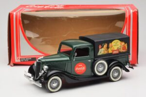 Ford Bache Coca-Cola Solido 1:18 9513 Metall — bild 8 av 8
