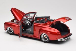 Ford Cabriolet Red Metallic Road Signature 1:18 30028 Metall — bild 5 av 8