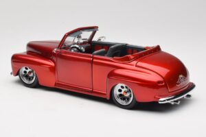 Ford Cabriolet Red Metallic Road Signature 1:18 30028 Metall — bild 7 av 8