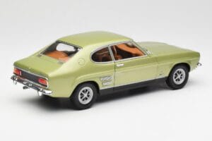 Ford Capri Mk1 Ljusgrön Metallic Minichamps 1:18 18008900 Metall — bild 3 av 8
