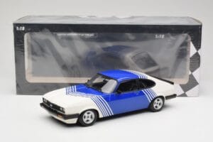 Ford Capri Mk2 3.0 Vit med Blå Ränder Minichamps 1:18 155788600 Metall — bild 6 av 6
