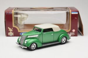 Ford Cabriolet Grön Road Signature 1:18 92239 Metall — bild 8 av 8