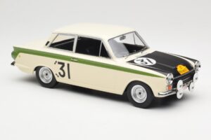 Ford Cortina Lotus #31 J. Ickx / G. Staepelaere Marathon de la Route 1966 MCG 1:18 MCG18436R Metall — bild 4 av 6