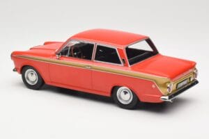 Ford Cortina Lotus Red & Gold Stripe MCG 1:18 MCG18532 Metall — bild 5 av 6