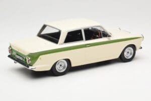 Ford Cortina Lotus White & Green Stripe MCG 1:18 MCG18434 Metall — bild 2 av 6