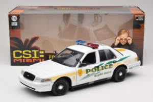 Ford Crown Victoria Police Interceptor CSI Miami GreenLight 1:18 13514 Metall — bild 6 av 6