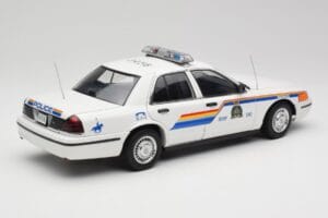 Ford Crown Victoria RCMP Police Car AUTOart 1:18 72706 Metall — bild 3 av 8