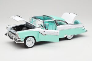 Ford Crown Victoria Seafoam Grön & Vit Road Legends 1:18 92138 Metall — bild 2 av 7