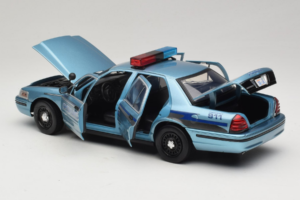 Ford Crown Victoria Police Cruiser Twilight Blue Greenlight 1:18 1643 Metall — bild 5 av 8
