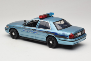 Ford Crown Victoria Police Cruiser Twilight Blue Greenlight 1:18 1643 Metall — bild 7 av 8