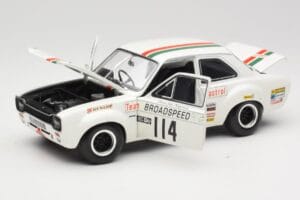 Ford Escort RS1600 #114 J. Fitzpatrick Team Broadspeed Castrol Race of Champions 1971 Minichamps 1:18 100718114 Metall — bild 2 av 8
