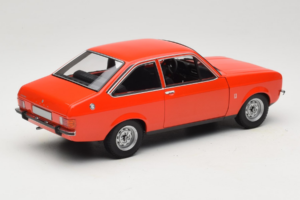 Ford Escort Mk2 Orange Minichamps 1:18 150085100 Metall — bild 3 av 8