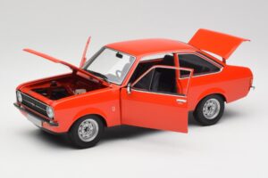 Ford Escort Mk2 Signal Orange Minichamps 1:18 150084100 Metall — bild 2 av 8