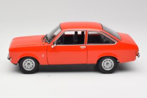 Ford Escort Mk2 Signal Orange Minichamps 1:18 150084100 Metall — bild 4 av 8